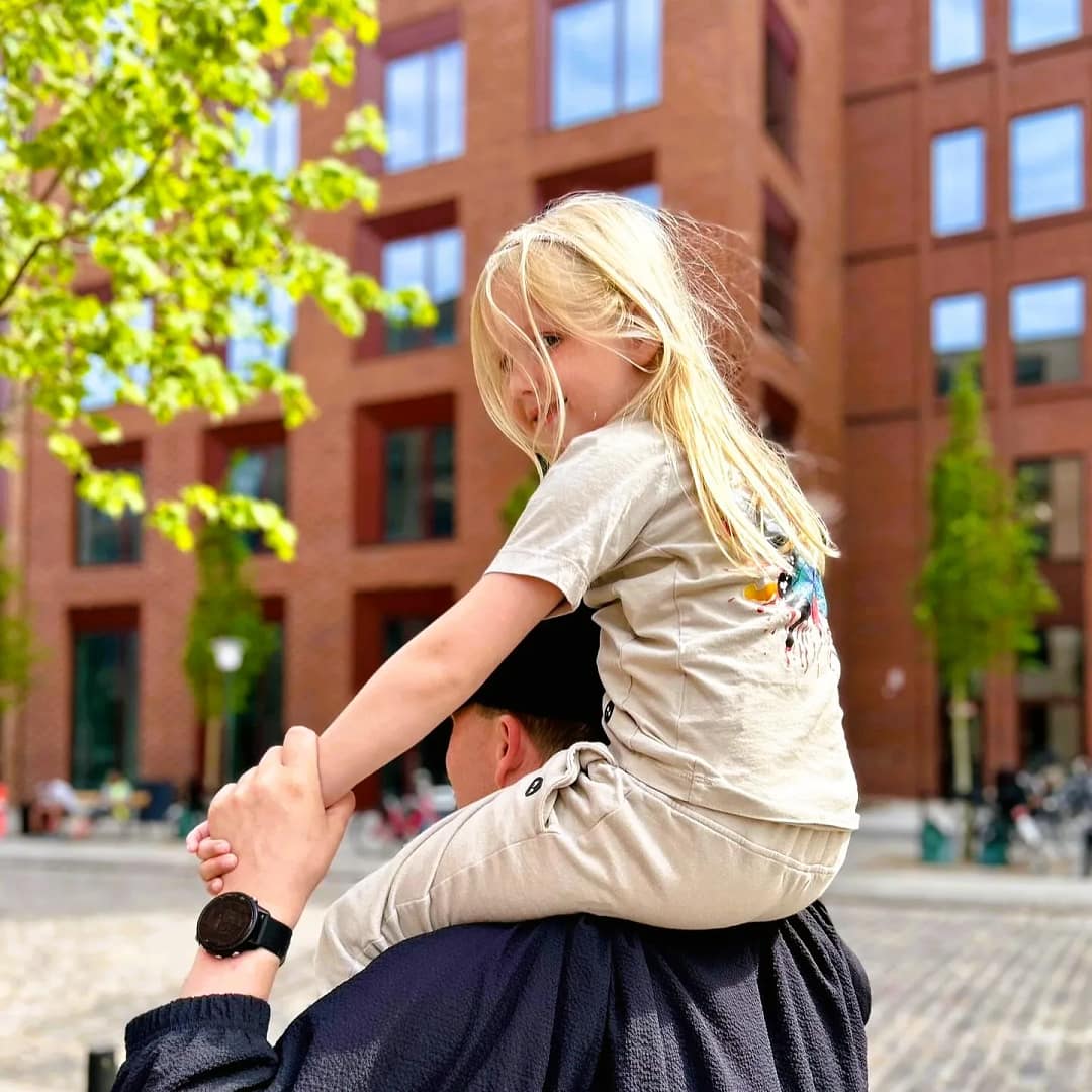 Sweatshirt til børn – lavet i luksuriøs og blød Supima-bomuld.