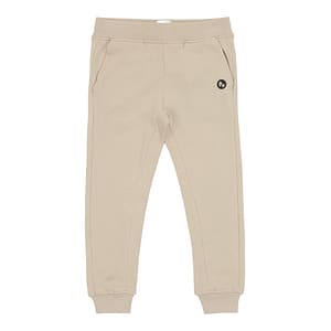 Sweatpants til børn i farven beige – eksklusivt sweatsæt fremstillet i blød og slidstærk Supima-bomuld, ideel til hverdagskomfort